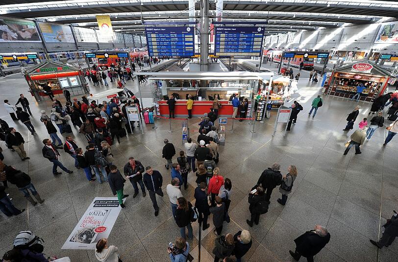 Blick in den Hauptbahnhof.