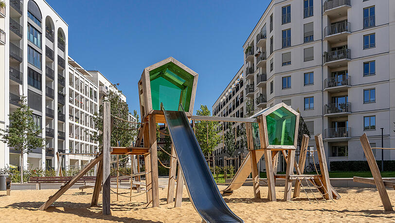 Ein neuer Spielplatz an der Regerstra&szlig;e