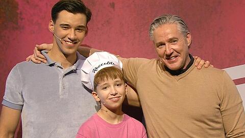 Diego, Rocco und Franjo Pooth (v.l.n.r.) bei "Grill den Henssler".