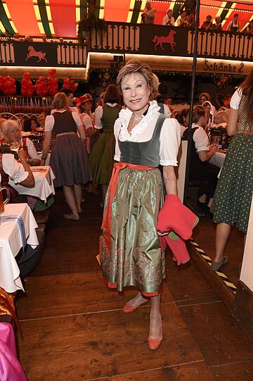 Antje Katrin Kühnemann