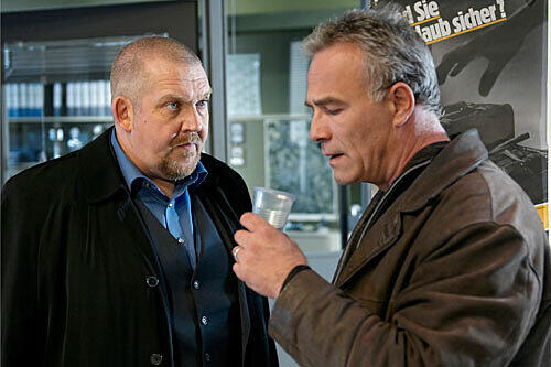 Die Kölner Kommissare Schenk (Dietmar Bär, l.) und Ballauf (Klaus J. Behrendt).
