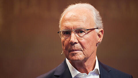 Ehrenpräsident des FC Bayern: Franz Beckenbauer.
