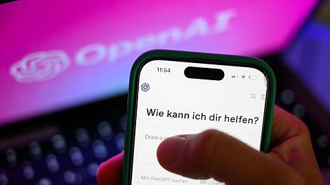 Bei ChatGPT will OpenAI k&uuml;nftig auch mit Werbung Geld verdienen (Archivbild)