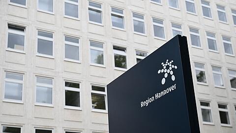 Von seinem Amt als Regionspr&auml;sident ist Krach beurlaubt, weil er Spitzenkandidat in Berlin wurde.