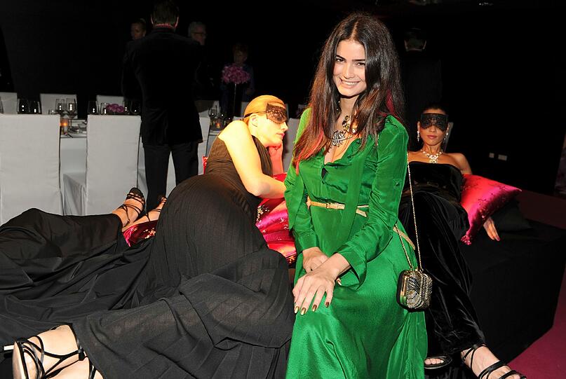 Shermine Sharivar