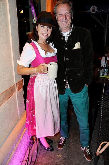 Die Schauspielerin Petra Drechsler kam mit ihrem Mann Günther Sommer.