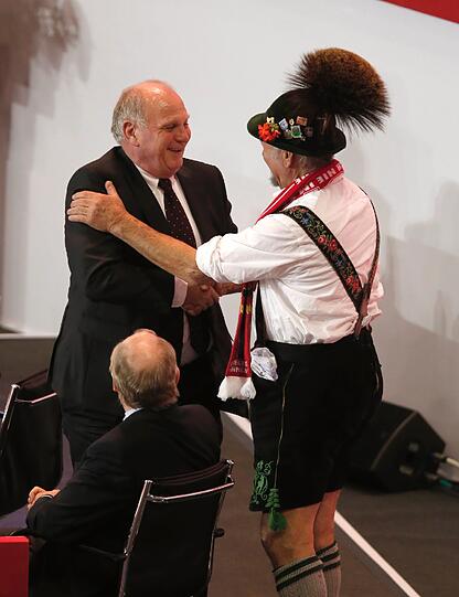 Die besten Bilder der Jahreshauptversammlung des FC Bayern München.