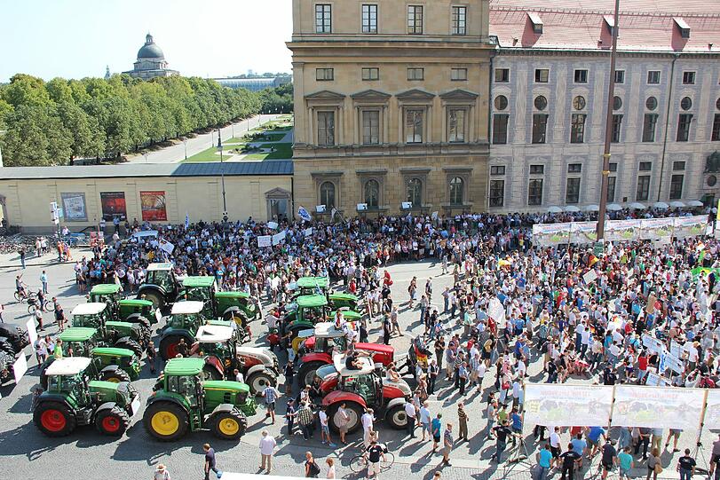 Die Staffelfahrt der Milichbauern findet am Dienstag ihren Abschluss bei der Demo am Odeonsplatz