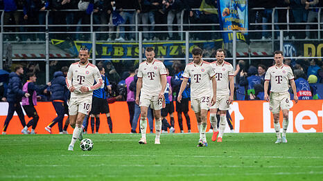 Die Bayern um Harry Kane und Thomas Müller scheiden durch ein 2:2 bei Inter Mailand aus.