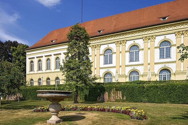 Historische Kulisse: Schloss Dachau diente einst den Wittelsbachern als Sommerresidenz. Hier feiert die neue Preisverleihung Goldene Flamme ihre Premiere. Historische Kulisse: Schloss Dachau diente einst den Wittelsbachern als Sommerresidenz. Hier feiert die neue Preisverleihung Goldene Flamme ihre Premiere.