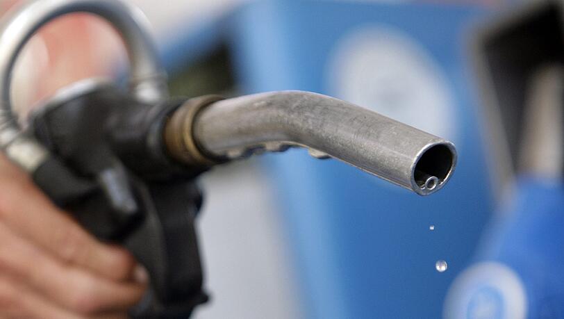 Betrug am Zapfhahn: Diesel-Betrüger verkaufen oft Rostschutzmittel als Kraftstoff. Foto: dpa Betrug am Zapfhahn: Diesel-Betrüger verkaufen oft Rostschutzmittel als Kraftstoff. Foto: dpa