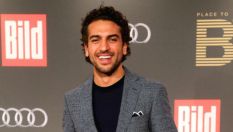 Elyas M'Barek freut sich über den Sommer Elyas M'Barek freut sich über den Sommer