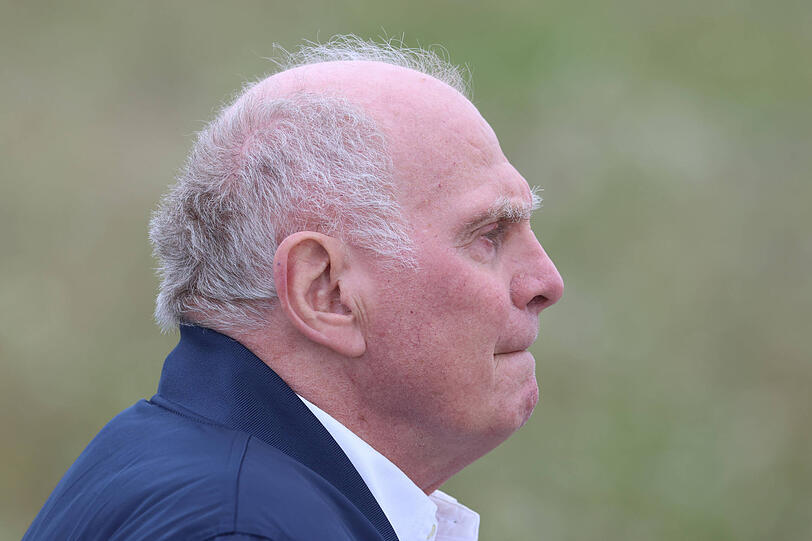 Ehrenpräsident Uli Hoeneß sieht den FC Bayern als Underdog in der diesjährigen Königsklasse.