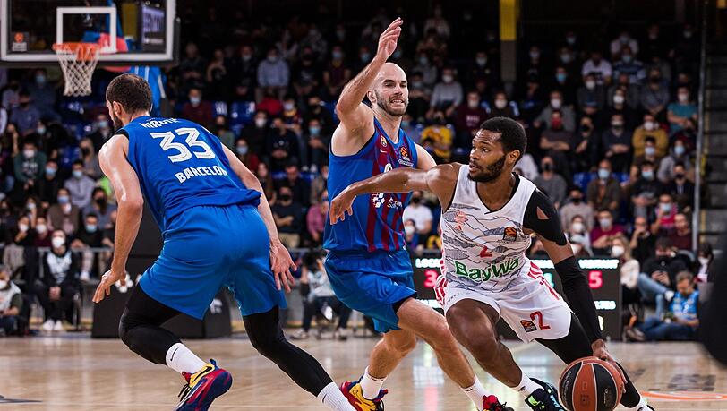 Kampf der Übermacht: Die Bayern um Corey Walden (r.) mussten sich Barcelona im umkämpften Viertelfinale der Vorsaison beugen.