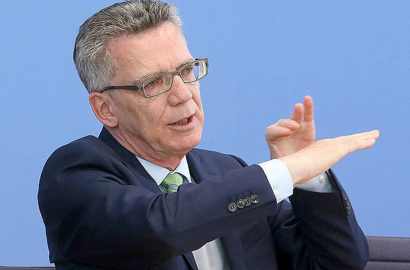 Der innenminister möchte die Leistungen für Asylbewerber überprüfen