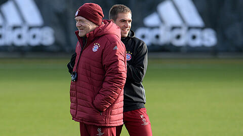 Im Sommer 2001 ist Philipp Lahm seinem Entdecker Hermann Gerland (rechts) erstmals aufgefallen - in der A-Jugend des FC Bayern.