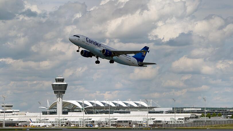 Am häufigsten starten Flugzeuge in Richtung Italien, Spanien und Frankreich. Am häufigsten starten Flugzeuge in Richtung Italien, Spanien und Frankreich.