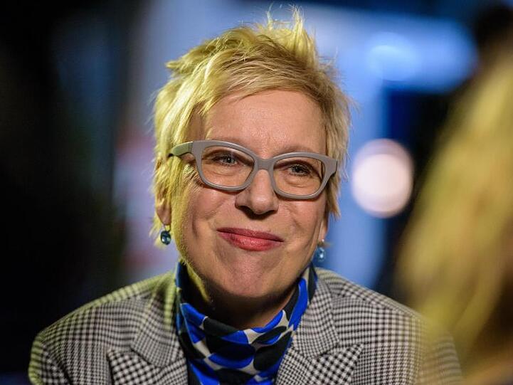 Doris Dörrie bei der Eröffnung des 39. Film Festival Max Ophuels im Cinestar in Saarbrücken. Foto: Oliver Dietze/Archiv