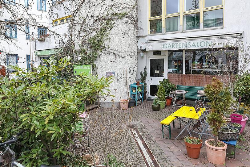 Der Gartensalon befindet sich schön ruhig im Innenhof der Amalienpassage.