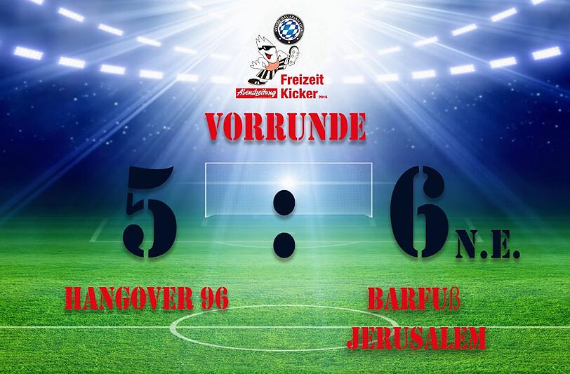 Barfuß Jersualem gewinnt nach dem Elfmeterschießen mit 5:6.