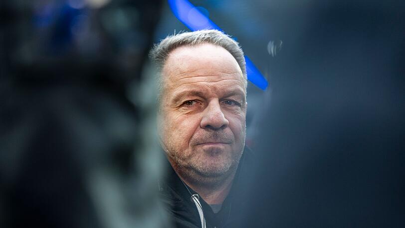 Alexander Zorniger kommt in die Home Deluxe Arena.