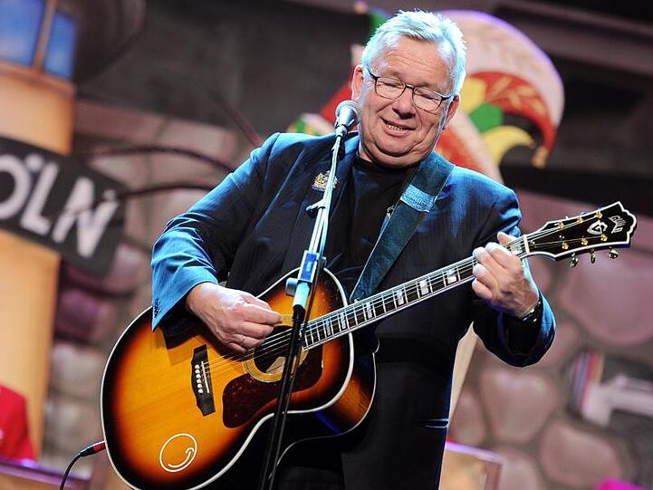 Kabarettist Bernd Stelter bei der "Großen Kölner Mädchensitzung" 20124 in Köln.