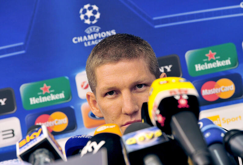 Die Bayern sind in Mailand angekommen - und haben gleich die erste Pressekonferenz hinter sich. Die Bilder