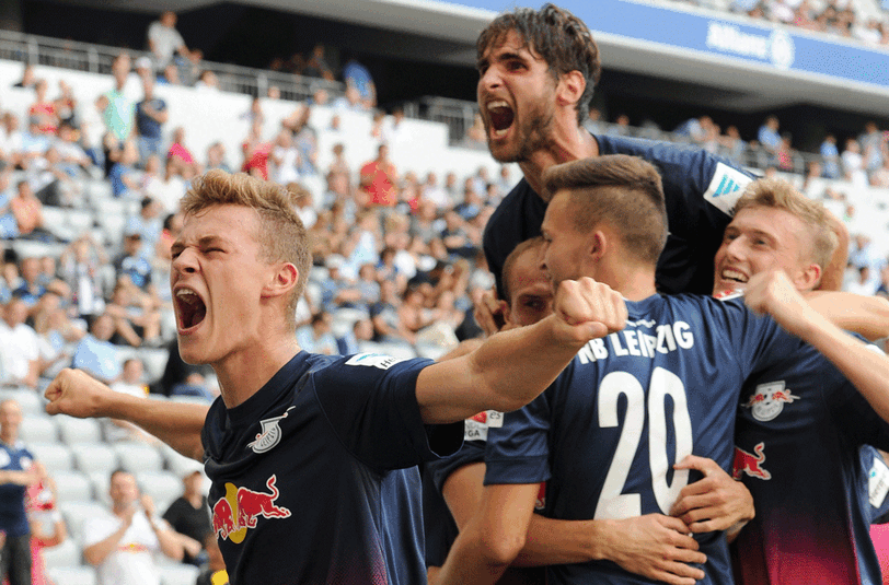 "Wir wollen noch einmal alles rausfeuern&ldquo;, sagt Leipzig-Coach Alexander Zorniger. Das taten Joshua Kimmich (l.) & Co. schon beim 3:0 im Hinspiel.