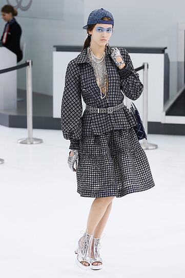 Chanel präsentiert seine neueste Kollektion in Paris
