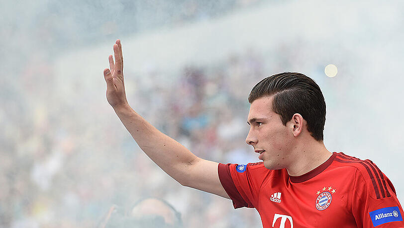 Pierre-Emile Hojbjerg verlässt den FC Bayern und wechselt nach England. Pierre-Emile Hojbjerg verlässt den FC Bayern und wechselt nach England.