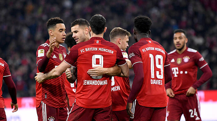 Der FC Bayern will seinen Fans auch in diesem Jahr wieder jede Menge Titel schenken - doch nicht nur darauf dürfen sich die Fans freuen.