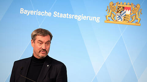 Markus Söder wendet sich am Tag nach dem Koalitionsbruch an die Öffentlichkeit. Die CSU werde an einer Regierung unter Olaf Scholz nicht mitwirken, sagt Bayerns Ministerpräsident.