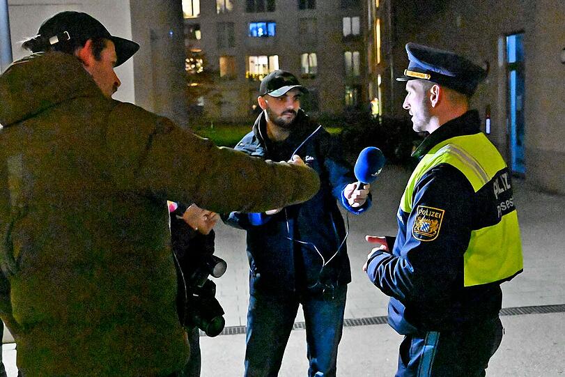 Constanze-Hallgarten-Straße in Obersendling: Bei einer Festnahme haben Beamte nach Polizeiangaben einen Verdächtigen angeschossen.