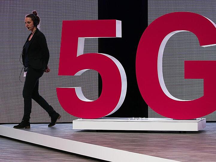Nun gehte s los: Die Deutsche Telekom hat drei Wochen nach der Versteigerung der Frequenzen für die fünfte Mobilfunkgeneration sein 5G-Netz für Kunden geöffnet.