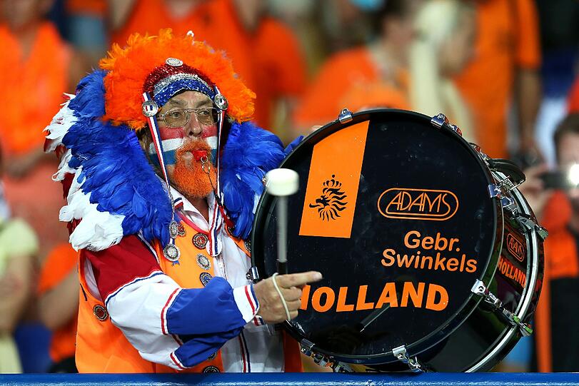 Euro 2012: Gegen Holland: So sexy und verrückt jubeln die Fans - Bilder - Abendzeitung München