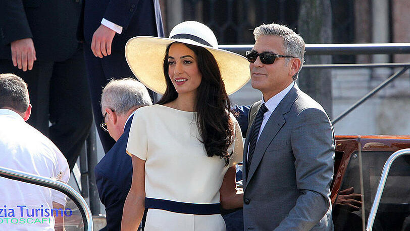 Amal Alamuddin und George Clooney nach ihrer standesamtlichen Trauung in Venedig Amal Alamuddin und George Clooney nach ihrer standesamtlichen Trauung in Venedig