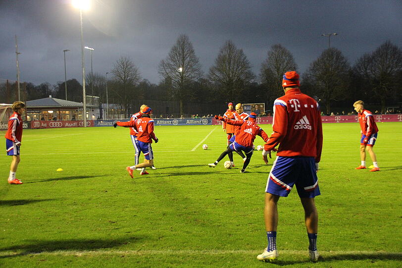Vorbereitungen für die Rückrunde: Der FC Bayern startet ins Training. Die AZ war dabei. Die Bilder...