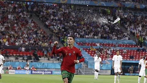 Portugals Cristiano Ronaldo führt die Torschützenliste des Turniers weiter an.