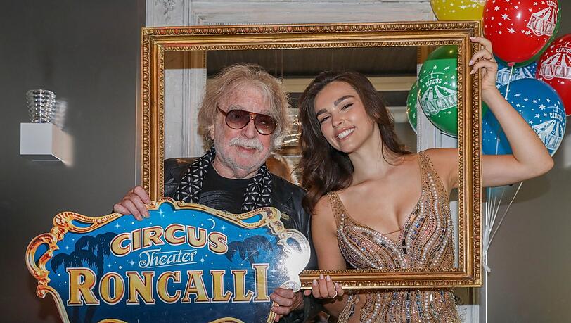 Circus ist Familiensache: Papa und Roncalli-Gründer Bernhard Paul mit seiner Tochter Lili Paul-Roncalli. Sie wird mit einer "Kautschuck-Nummer" in der Manege zu sehen sein. Über Weihnachten gastiert der Circus in den USA.