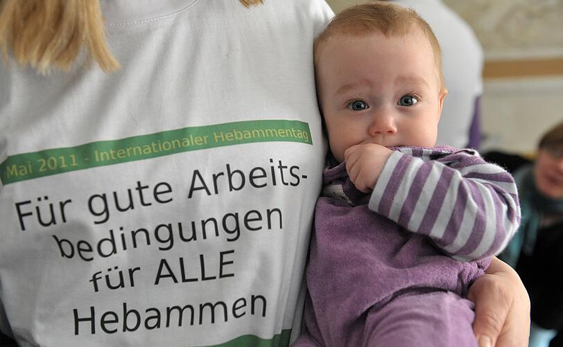 Viel zu wenig Geld für die Arbeit: Ausgerechnet die Hebammen haben "Nachwuchssorgen".