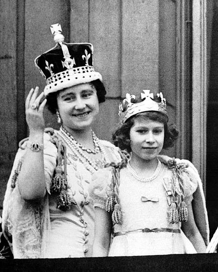 Queen Elizabeth II. wird am 21. April 92 Jahre alt und ist bekannt für ihren bunten Look.