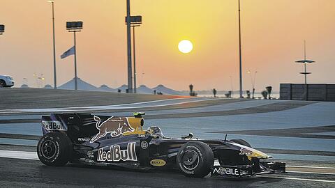 Was für eine märchenhafte Kulisse: Sebastian Vettel gewinnt den Großen Preis von Abu Dhabi und sicherte sich damit doch noch die Vize-Weltmeisterschaft.