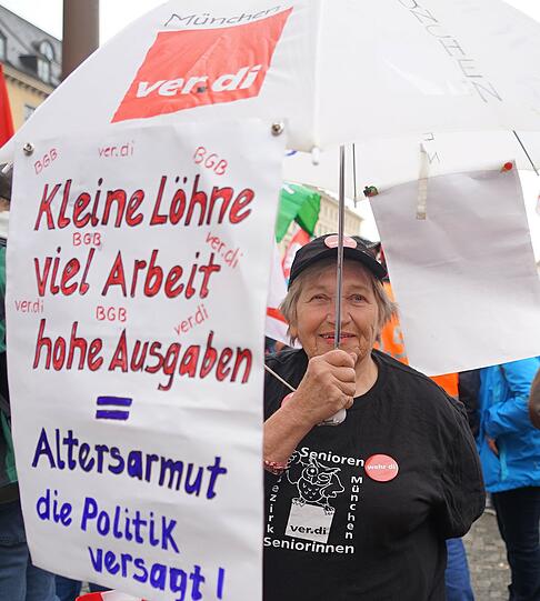 Bilder von der DGB-Kundgebung am Odeonsplatz.