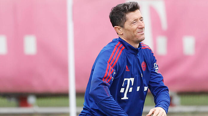 Robert Lewandowski hat sich im Training des FC Bayern verletzt.