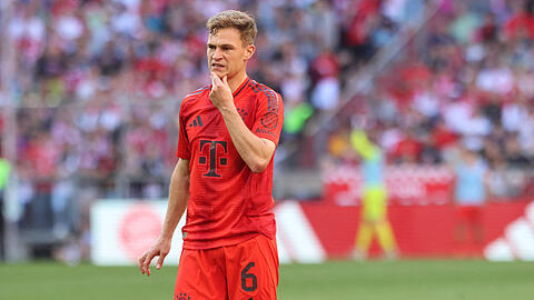 Joshua Kimmich wird beim FC Bayern wohl wieder auf der Sechs spielen.