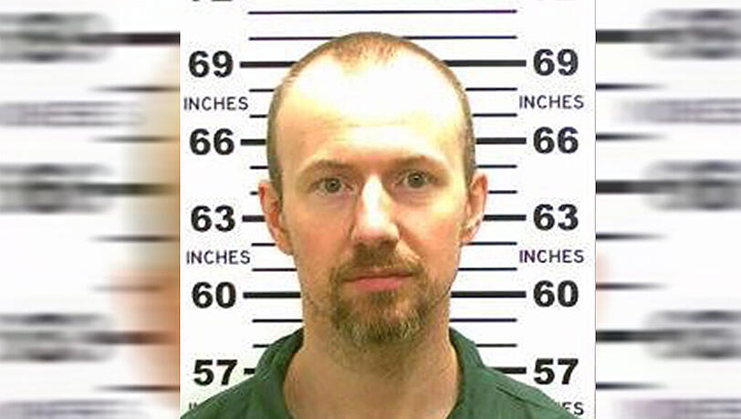 Drei Wochen nach seiner spektakulären Flucht konnte der verurteilte Mörder David Sweat gefasst werden. Seine Komplize wurde zwei Tage zuvor erschossen. Drei Wochen nach seiner spektakulären Flucht konnte der verurteilte Mörder David Sweat gefasst werden. Seine Komplize wurde zwei Tage zuvor erschossen.