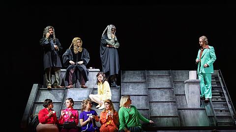 Christiane Lutz inszeniert die Oper in München. Christiane Lutz inszeniert die Oper in München.