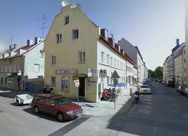 Behaglich geht es zu in der Alpenstraße.