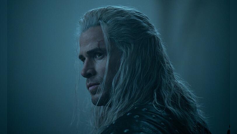 Liam Hemsworth übernimmt die Rolle als Geralt von Henry Cavill.