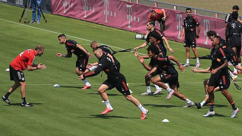 Am Sonntag beginnen die Bayern-Profis wieder mit ihrem Mannschaftstraining. "Die Pause war hilfreich und kein Nachteil", sagt Fitnesstrainerin Ramona Arendt.